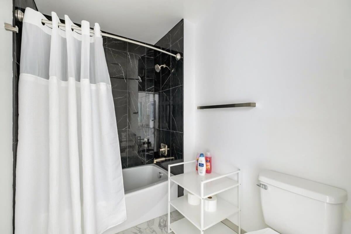 4B 3Ba Premium Family Apartment With Gym Charlotte Ngoại thất bức ảnh